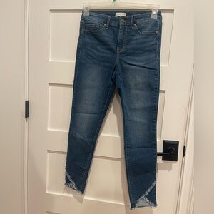 Sofia Women's Blue Curvy ankle Jeans Size 2 by Sofia Vergara